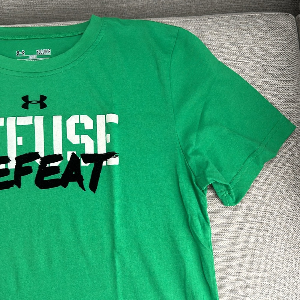 Awesome Under Armour Refuse Defeat Shirt Youth Large - Picture 3 of 14